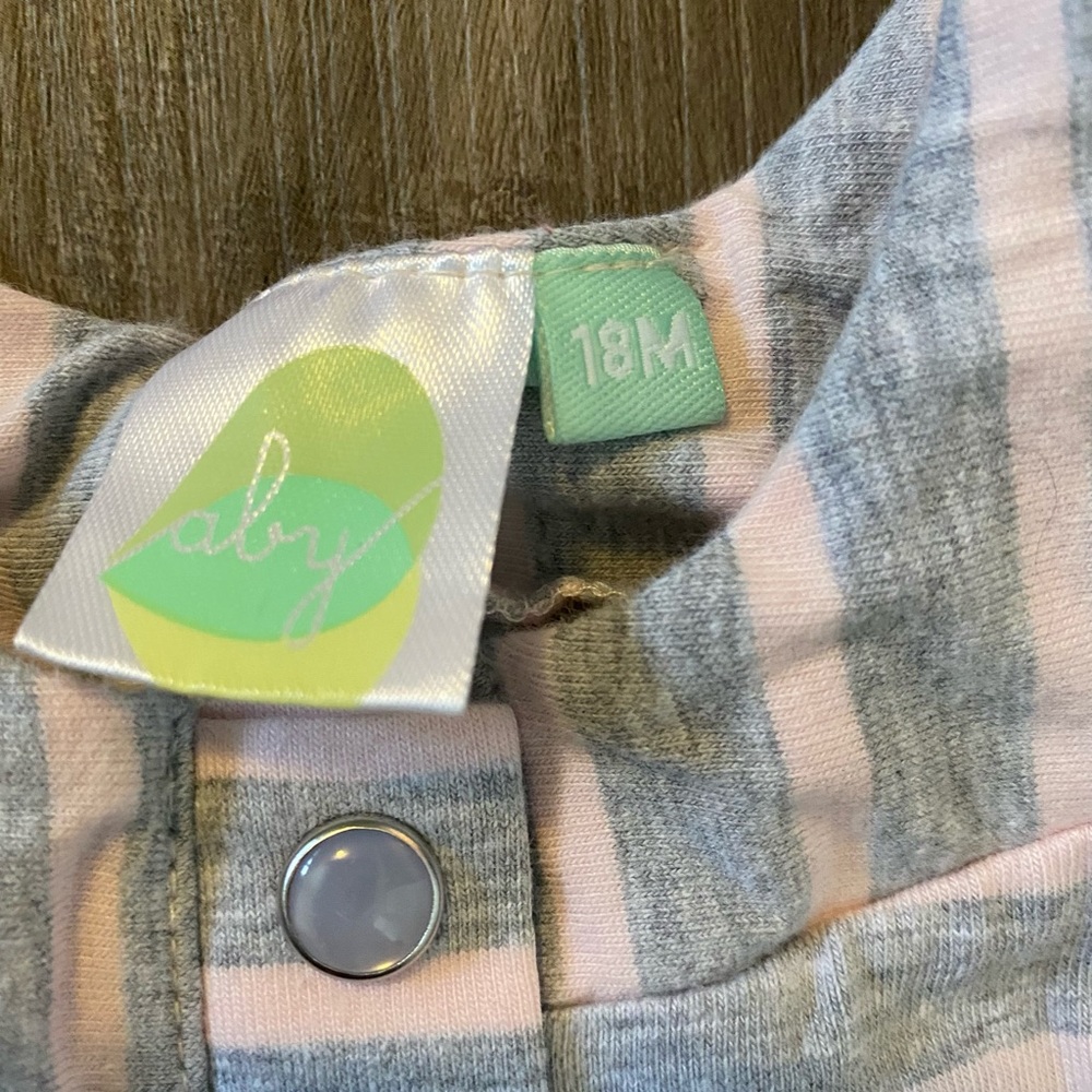 Romper - Picture 2 of 4